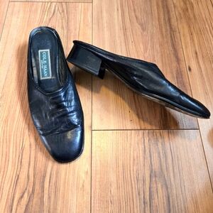 Vintage Cole Haan Leather Mules in Black Size 8.5 AA